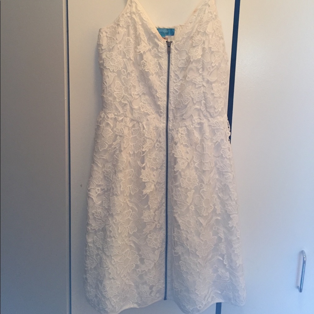 White Lace Flowered Francesca’s Dress